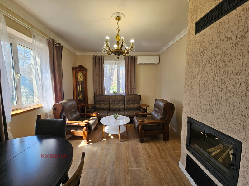 Дава под Наем 3-СТАЕН в град Плевен, Идеален център - 100 кв.м / 600 € » 1 173.50 лв., КИБЕЛА