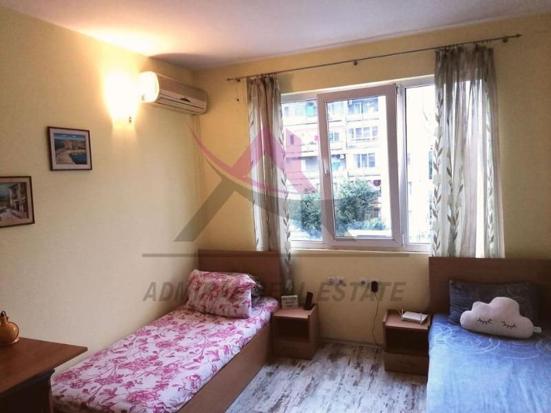 De inchiriat  2 dormitoare Varna , Țentâr , 90 mp | 63610011 - imagine [5]