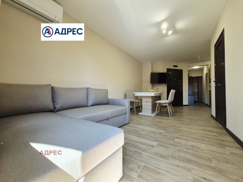 K pronájmu  1 ložnice Varna , Centar , 58 m2 | 69380049 - obraz [8]