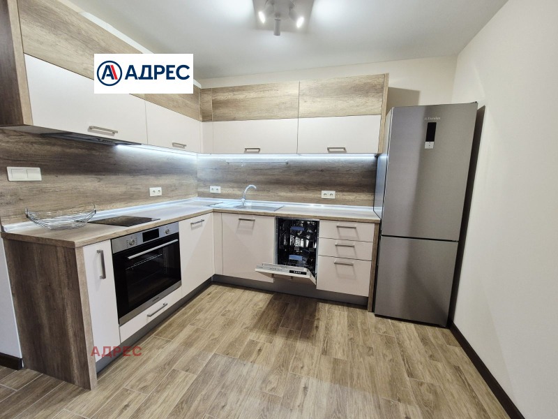 K pronájmu  1 ložnice Varna , Centar , 58 m2 | 69380049 - obraz [6]