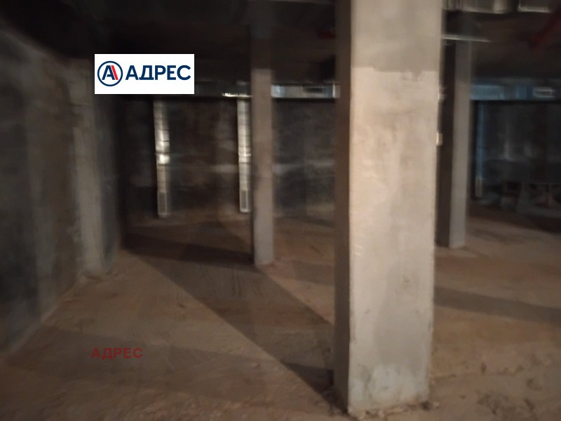K pronájmu  1 ložnice Varna , Centar , 58 m2 | 69380049 - obraz [15]