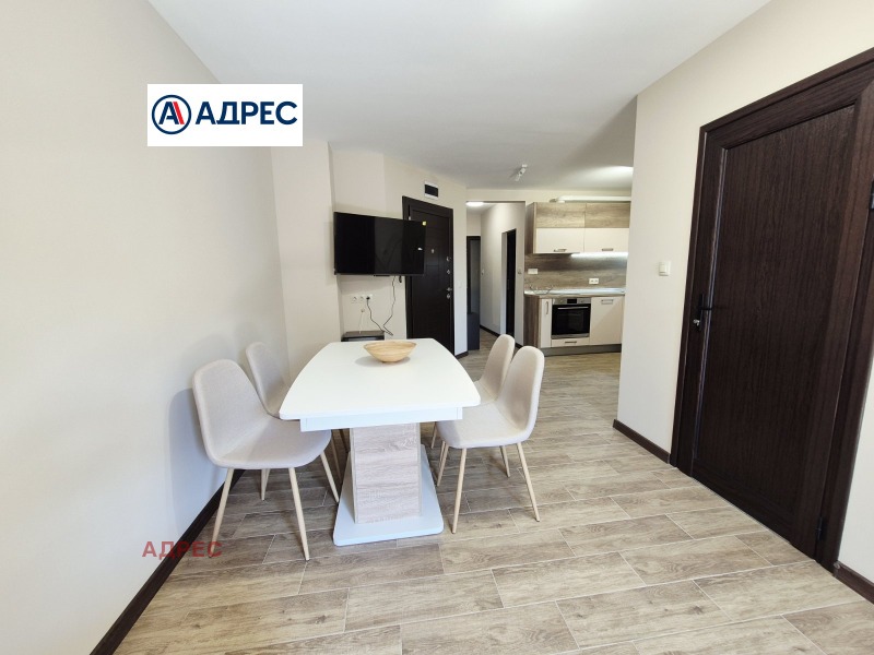 K pronájmu  1 ložnice Varna , Centar , 58 m2 | 69380049 - obraz [3]