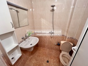 1 dormitorio Uchilishtni, Jaskovo 8