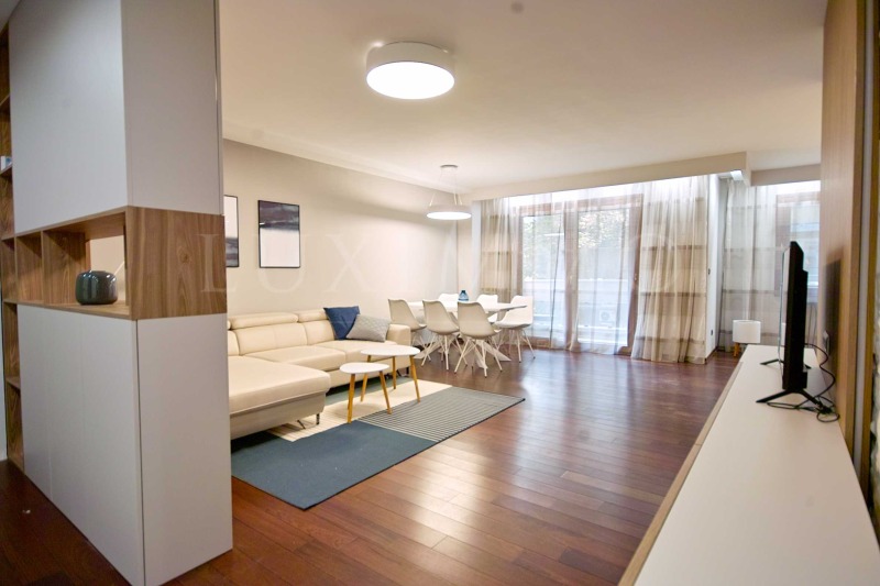 Para alugar  3 quartos Sofia , Iztok , 160 m² | 73225530