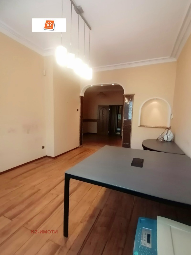 Te huur  3+ slaapkamer Sofia , Tsentar , 102 m² | 65767816 - afbeelding [10]