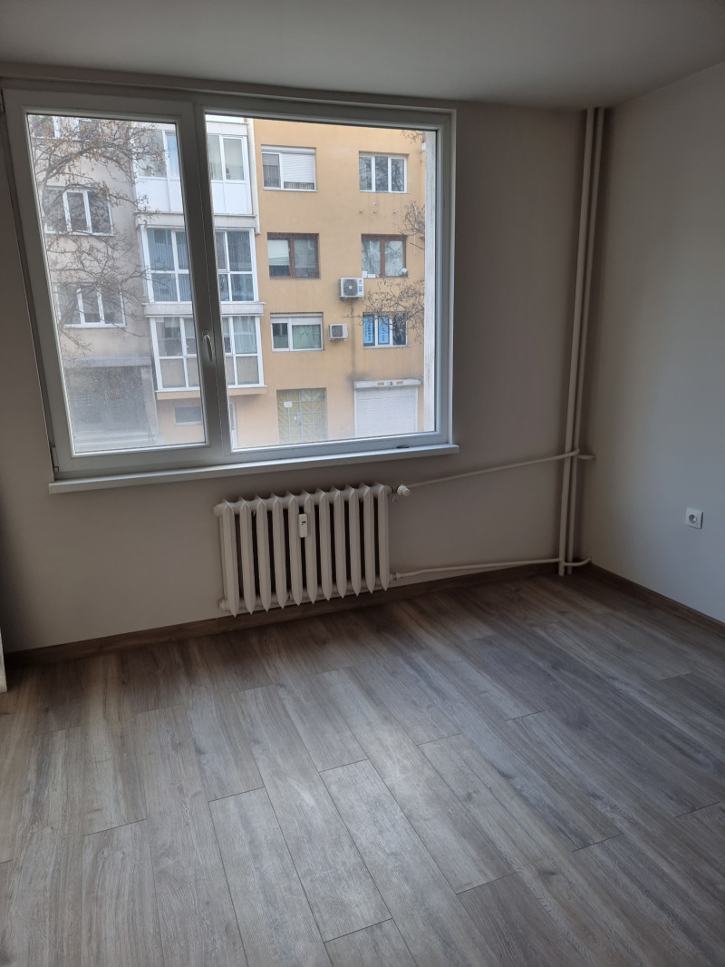 Дава под наем ОФИС, гр. София, Иван Вазов, снимка 2 - Офиси - 53336740