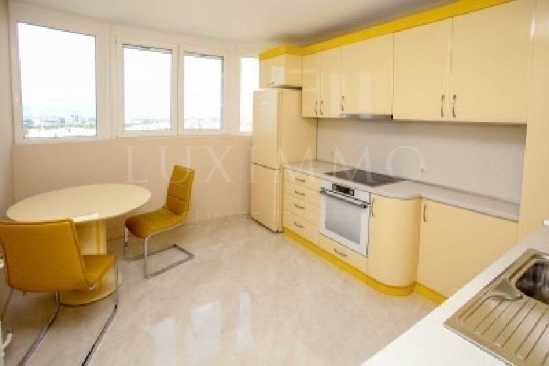 Zu vermieten  1 Schlafzimmer Sofia , Poligona , 70 qm | 15301705 - Bild [6]