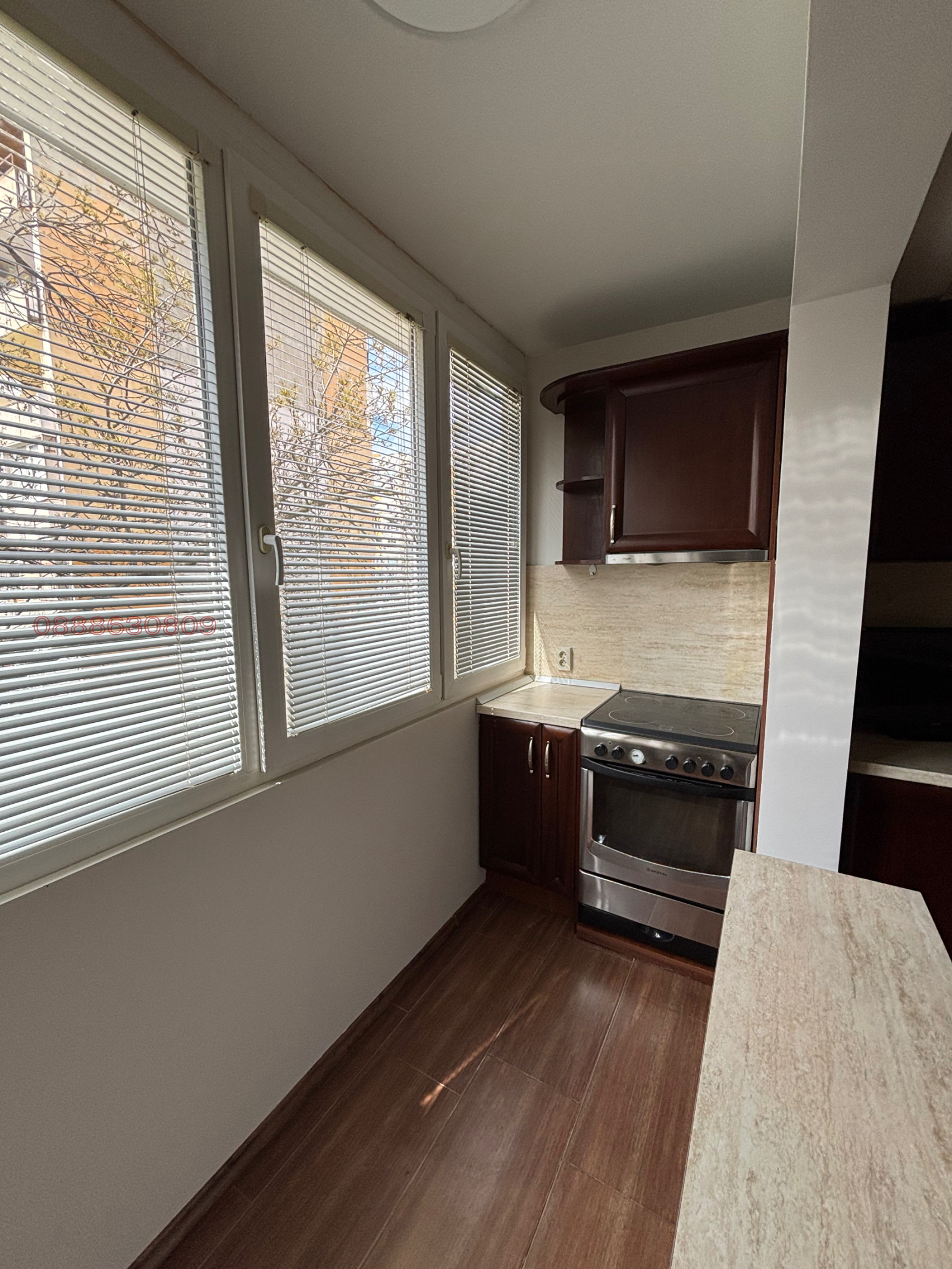 Дава под наем 4-СТАЕН, гр. София, Света Троица, снимка 5 - Апартаменти - 54090672