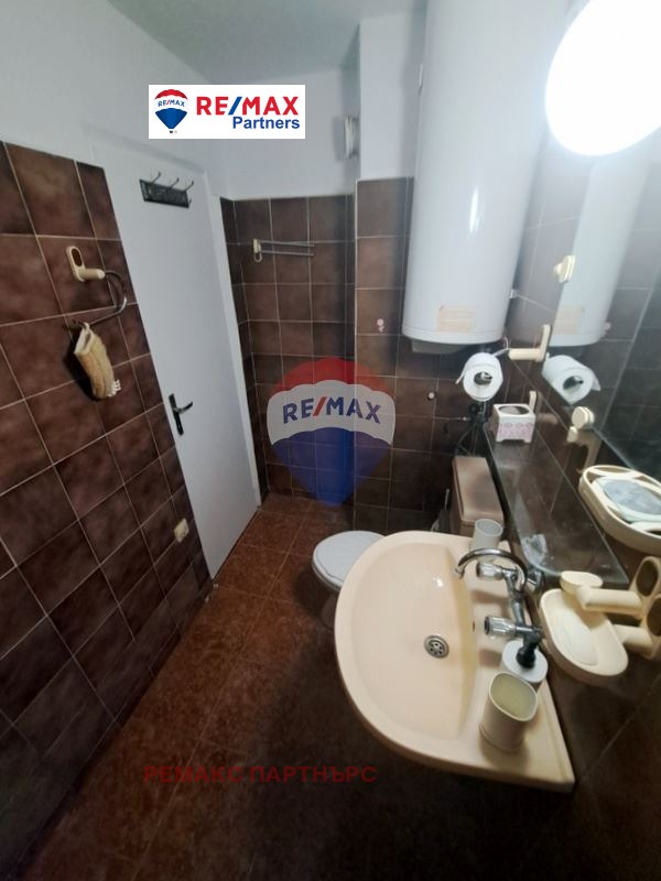 Дава под наем  1-стаен град Варна , Левски 1 , 40 кв.м | 65405332 - изображение [12]