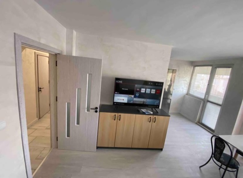 K pronájmu  1 ložnice Varna , Centar , 80 m2 | 67682775 - obraz [3]