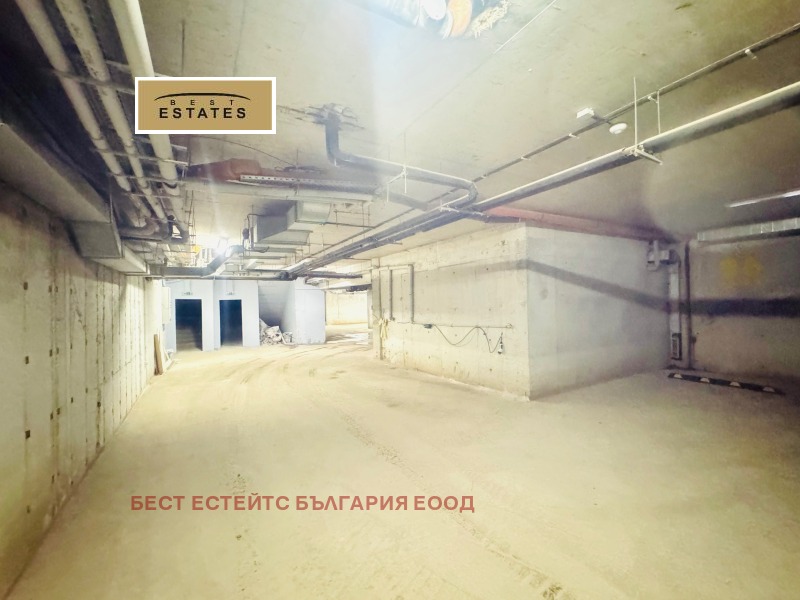 Дава под наем ГАРАЖ, ПАРКОМЯСТО, гр. София, Манастирски ливади, снимка 3 - Гаражи и паркоместа - 53107479