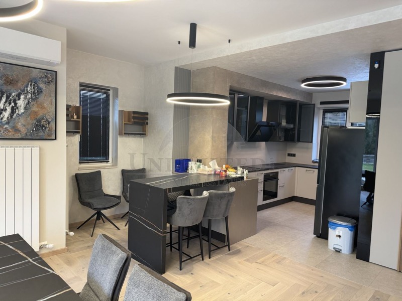 De inchiriat  Casa Sofia , Lozen , 350 mp | 13254115 - imagine [8]