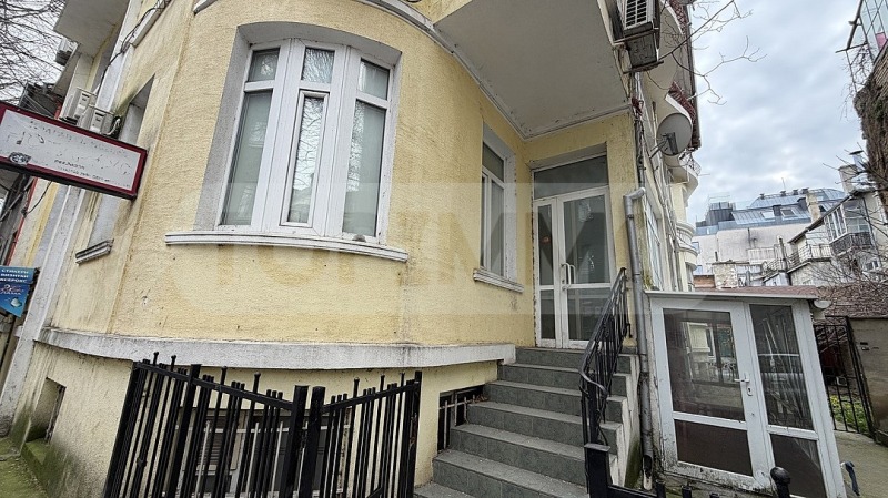 Дава под Наем ОФИС в град Варна, Център - 85 кв.м / 800 € » 1 564.66 лв., ТОПИММО