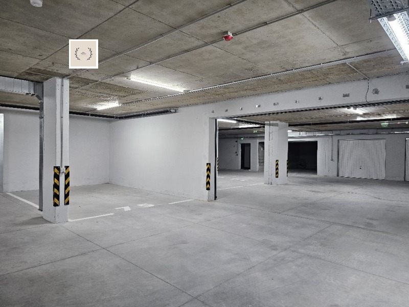 Til leje  Parkeringsplads Sofia , Krastova vada , 22 kvm | 90454746