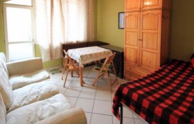 Huone Zona B-5, Sofia 1