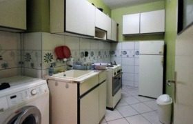 Huone Zona B-5, Sofia 2