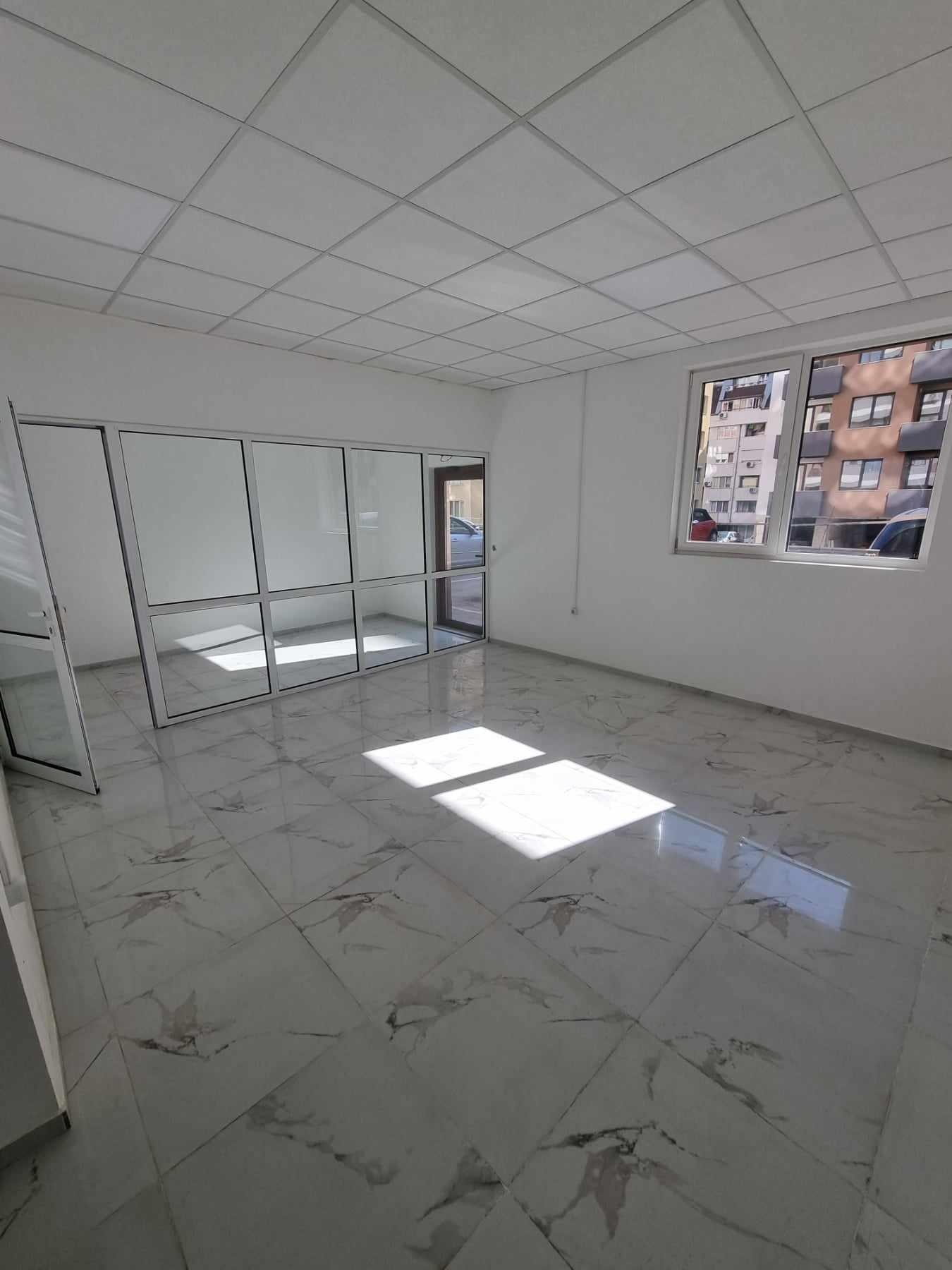 Дава под наем ОФИС, гр. София, Дървеница