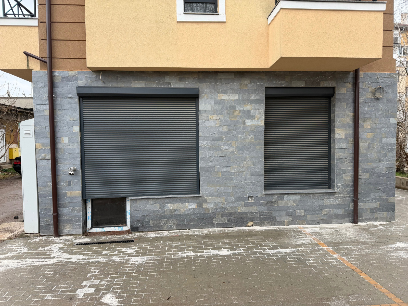 Дава под наем ЗАВЕДЕНИЕ, гр. Елин Пелин, област София област