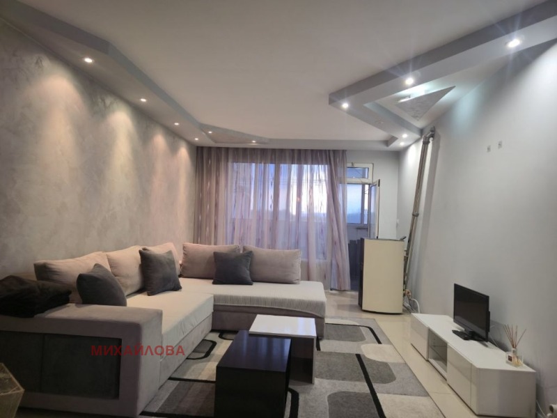 Zu vermieten  3+ Schlafzimmer Stara Zagora , Zora , 96 qm | 40035084