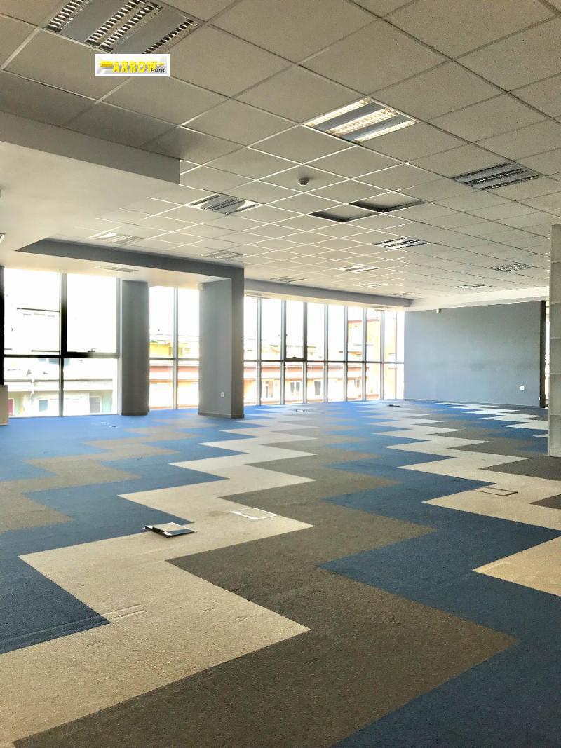 Kiadó  Hivatal Sofia , Geo Milev , 350 négyzetméter | 71028191 - kép [5]