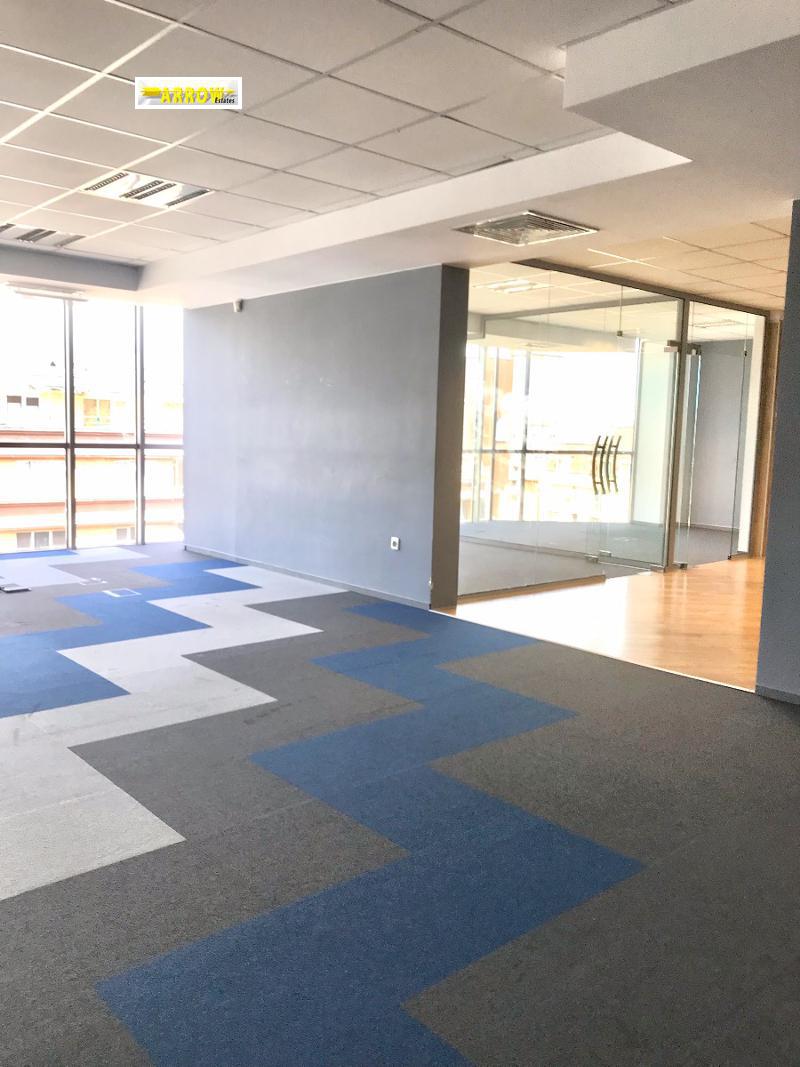 Kiadó  Hivatal Sofia , Geo Milev , 350 négyzetméter | 71028191 - kép [7]