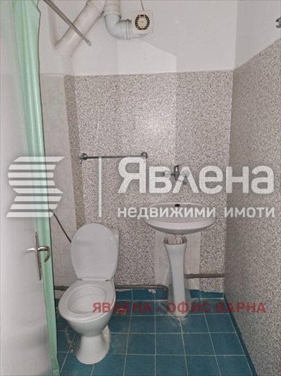 Προς ενοικίαση  Κατάστημα Βαρνα , Σπορτνα ζαλα , 46 τ.μ | 84521288 - εικόνα [4]