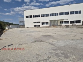 Zu vermieten Industriegebäude