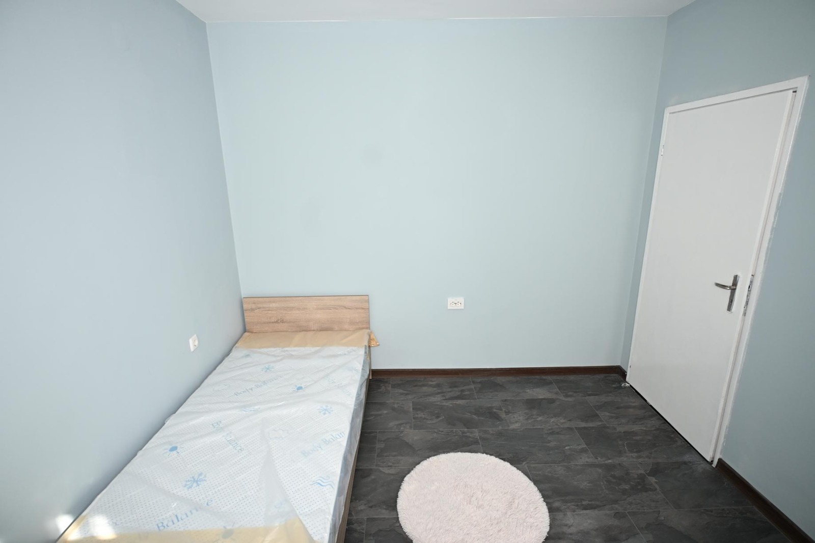 Дава под наем 3-СТАЕН, гр. Перник, Изток, снимка 12 - Апартаменти - 56337208