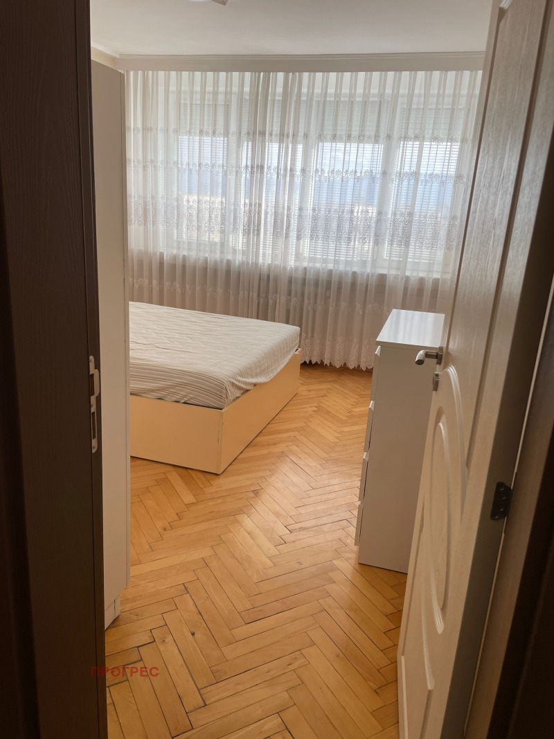 En renta  1 dormitorio Plovdiv , Tsentar , 65 metros cuadrados | 45641811 - imagen [9]