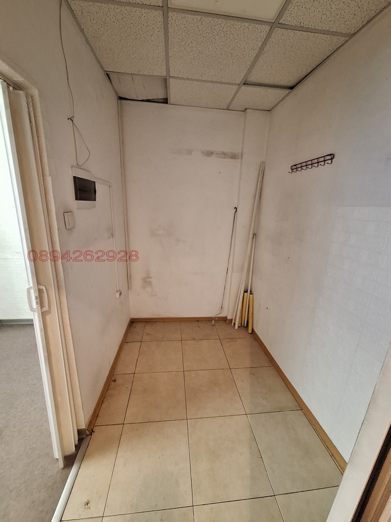 Дава под наем МАГАЗИН, гр. Враца, Дъбника, снимка 5 - Магазини - 53069165