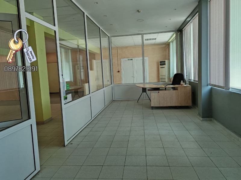 Zu vermieten  Geschäft Plewen , Industrialna zona , 440 qm | 94187420 - Bild [5]