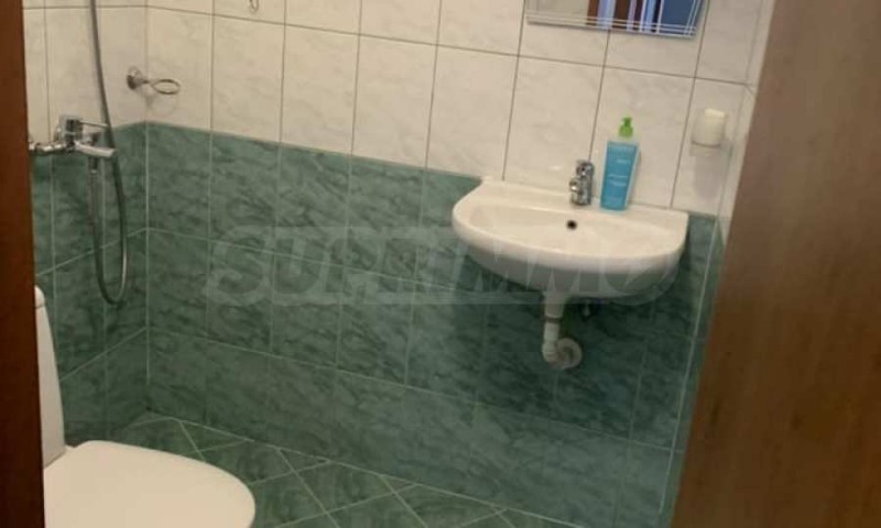 En renta  1 dormitorio Varna , Koljozen pazar , 65 metros cuadrados | 11496950 - imagen [13]