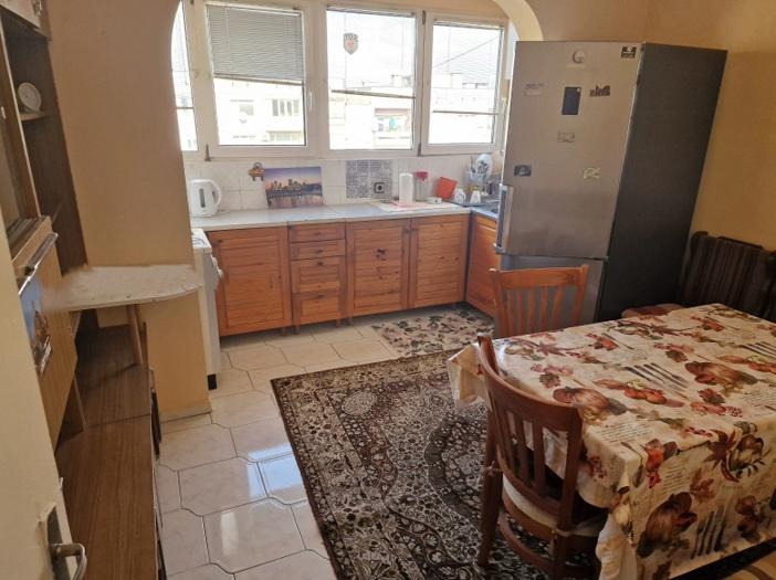 Дава под нем  3-стаен, град София, Фондови жилища •  455 € • ID 85449010 — holmes.bg - [1] 