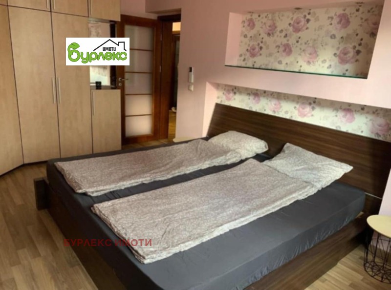 Дава под наем 3-СТАЕН, гр. Варна, Център, снимка 4 - Апартаменти - 52541283