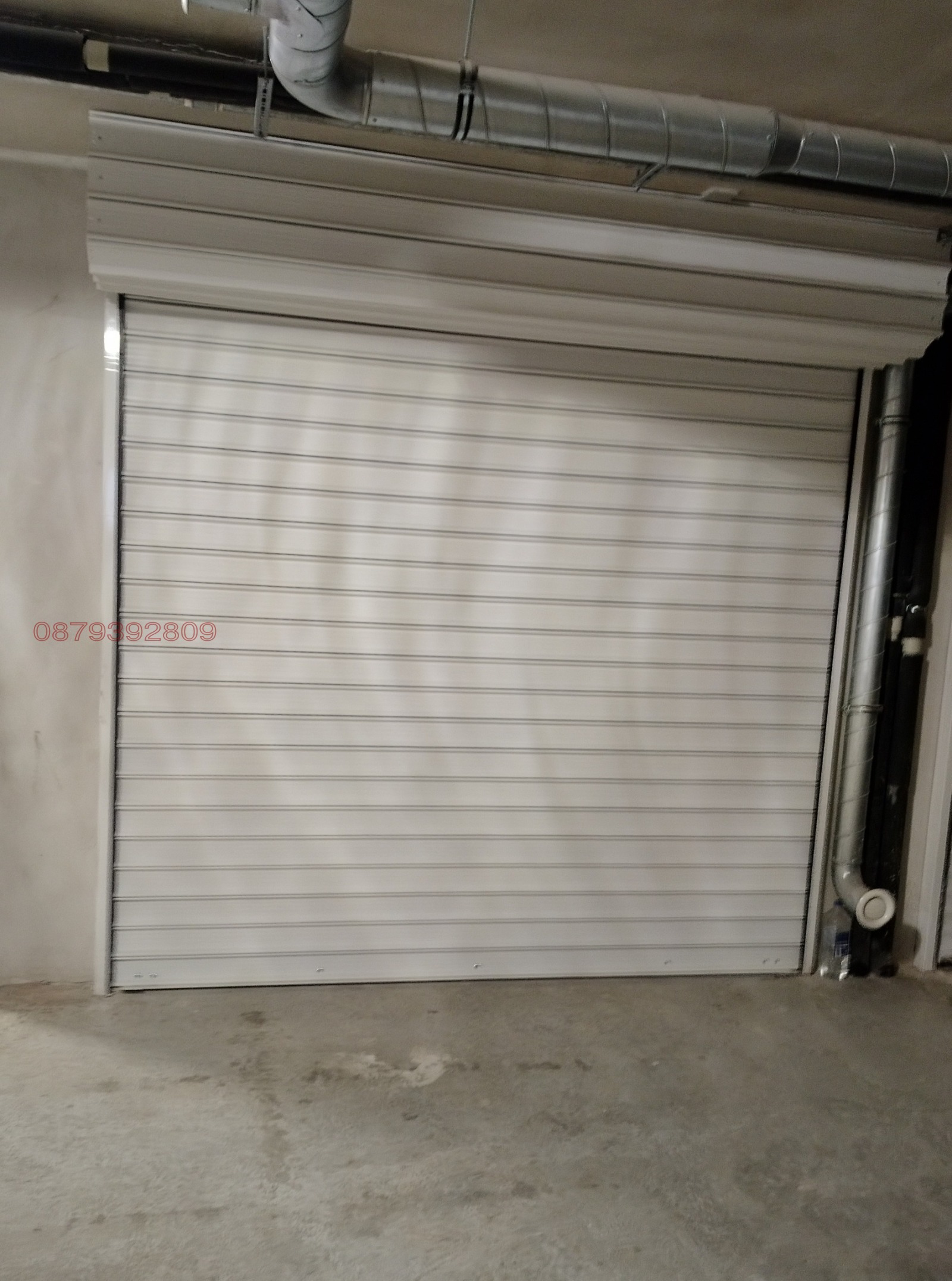 Дава под наем ГАРАЖ, ПАРКОМЯСТО, гр. Плевен, Идеален център, снимка 3 - Гаражи и паркоместа - 53676121