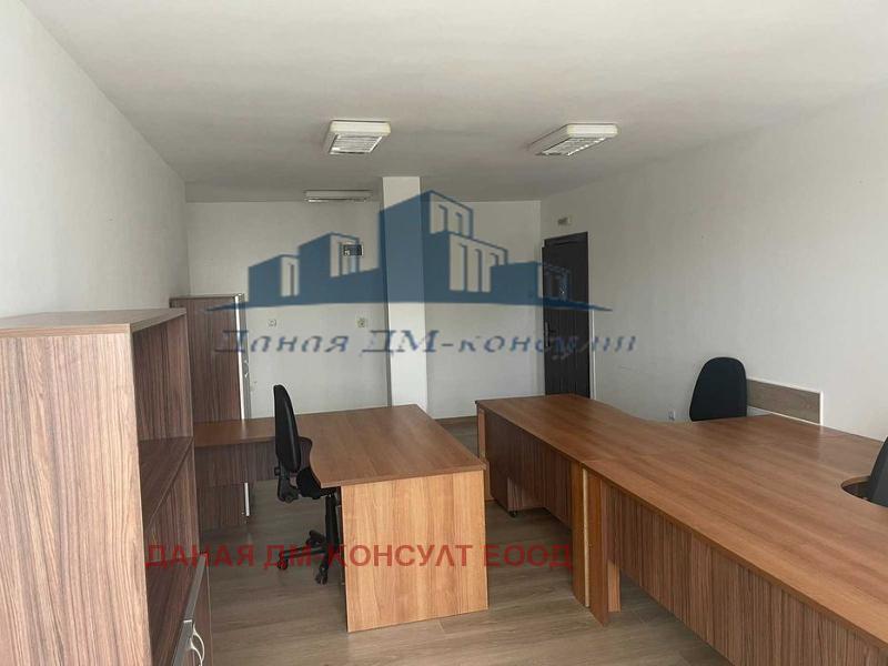 Te huur  Kantoor Sjumen , Dobrudzjanski , 57 m² | 37458247 - afbeelding [2]