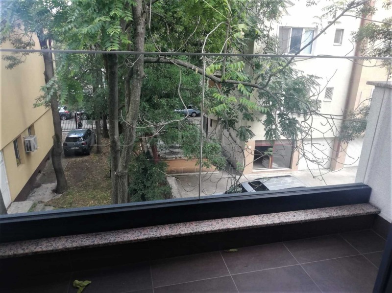 Издаје се  1 спаваћа соба Софија , Лозенец , 70 м2 | 50593453 - слика [8]