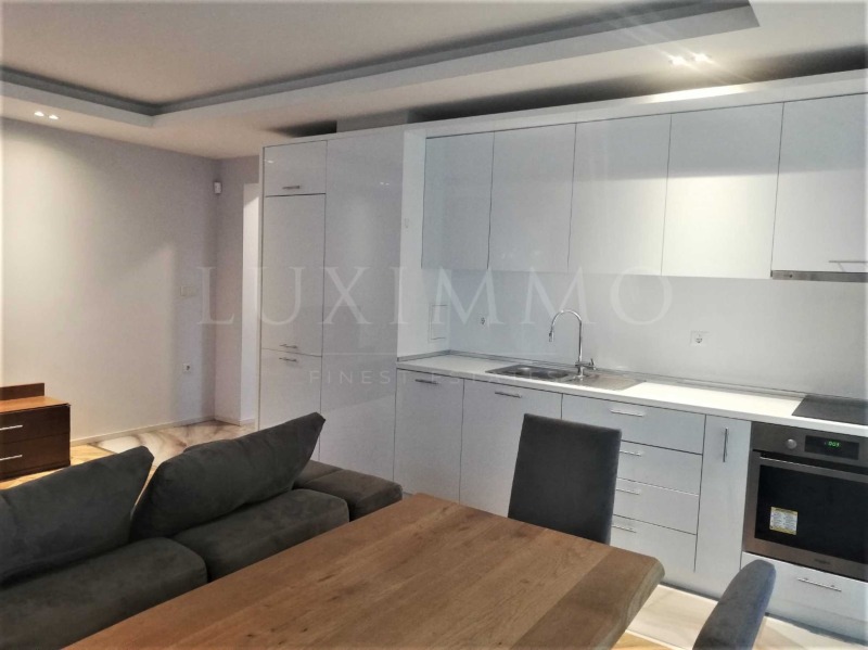 Издаје се  1 спаваћа соба Софија , Лозенец , 70 м2 | 50593453 - слика [3]