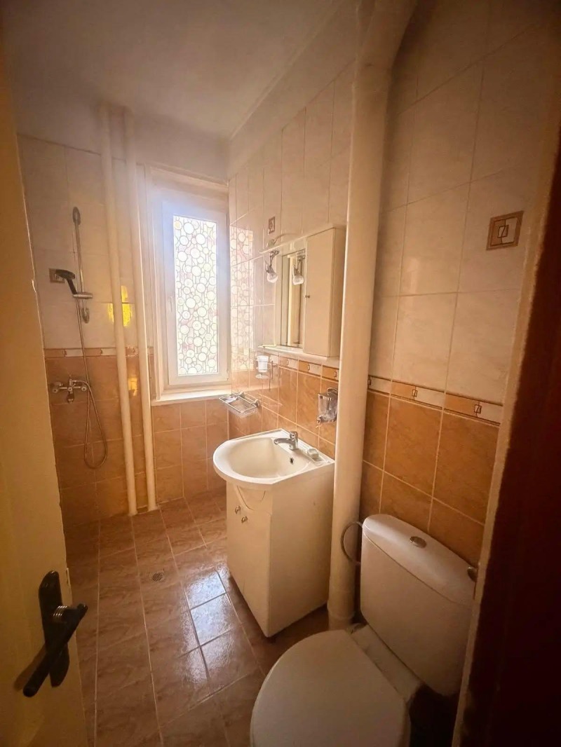 Дава под наем 2-СТАЕН, гр. София, Лагера, снимка 10 - Апартаменти - 53105371