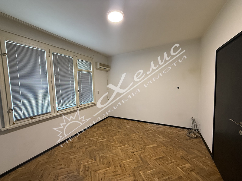 De inchiriat  Birou Burgas , Țentâr , 80 mp | 27159828 - imagine [5]