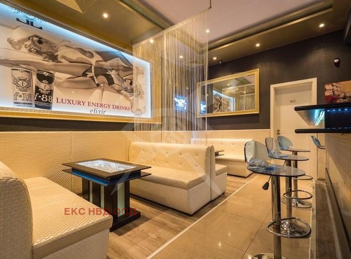 Дава под наем ЗАВЕДЕНИЕ, гр. Пловдив, Център