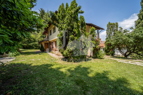 Hus Dragalevtsi, Sofia