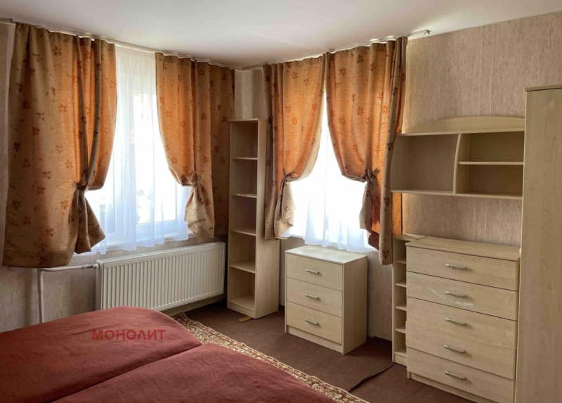 Zu vermieten  2 Schlafzimmer Gabrowo , Mladost , 80 qm | 87942073