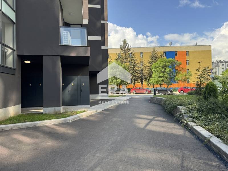 En renta  Cochera Sofia , Bakston , 18 metros cuadrados | 35573521 - imagen [2]