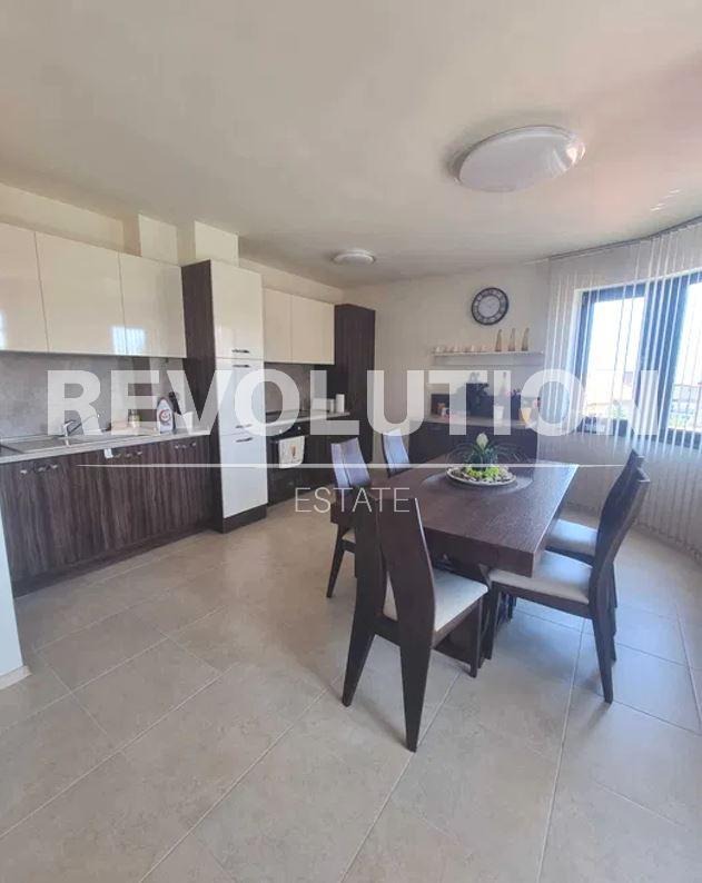 Do wynajęcia  Piętro domu Warna , Winica , 120 mkw | 99667076 - obraz [2]