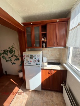 ����� ���� ��� ���� 3-�����,���� �����, ������� 4>