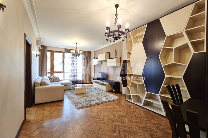 В оренду  3+ кімнати София , Център , 120 кв.м | 63966590