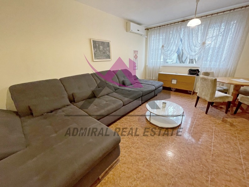 Дава под Наем 2-СТАЕН в град Варна, Спортна зала - 70 кв.м / 460 € » 899.68 лв., АДМИРАЛ РИЪЛ ЕСТЕЙТ ЕООД