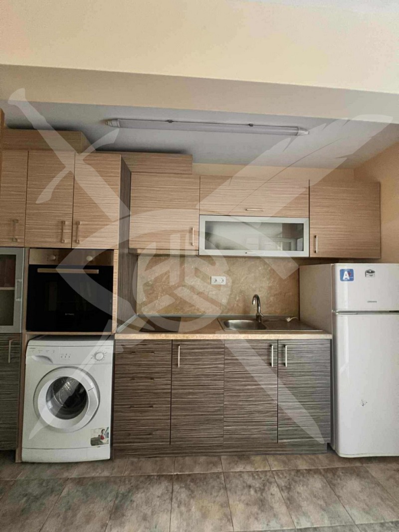 Дава под наем 2-СТАЕН, гр. Варна, Център