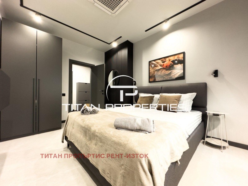 Дава под наем 3-СТАЕН, гр. Бургас, Център, снимка 3 - Апартаменти - 52521297